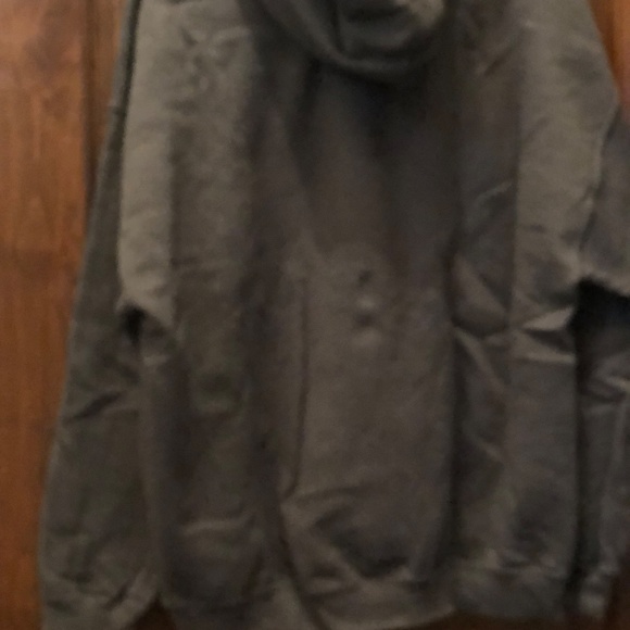 Gildan Heavy duty hoodie with front pockets. - Picture 2 of 2